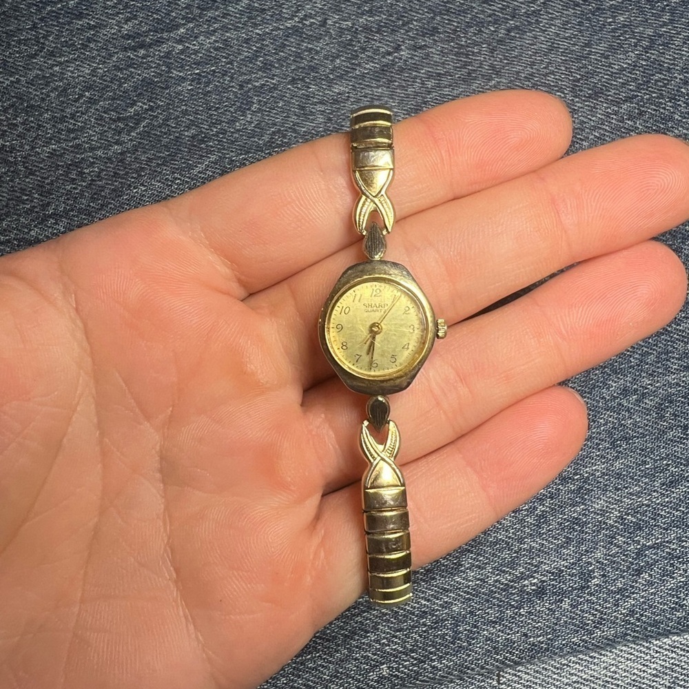 Vintage Sharp Gold Women's Watch - Picture 3 of 7